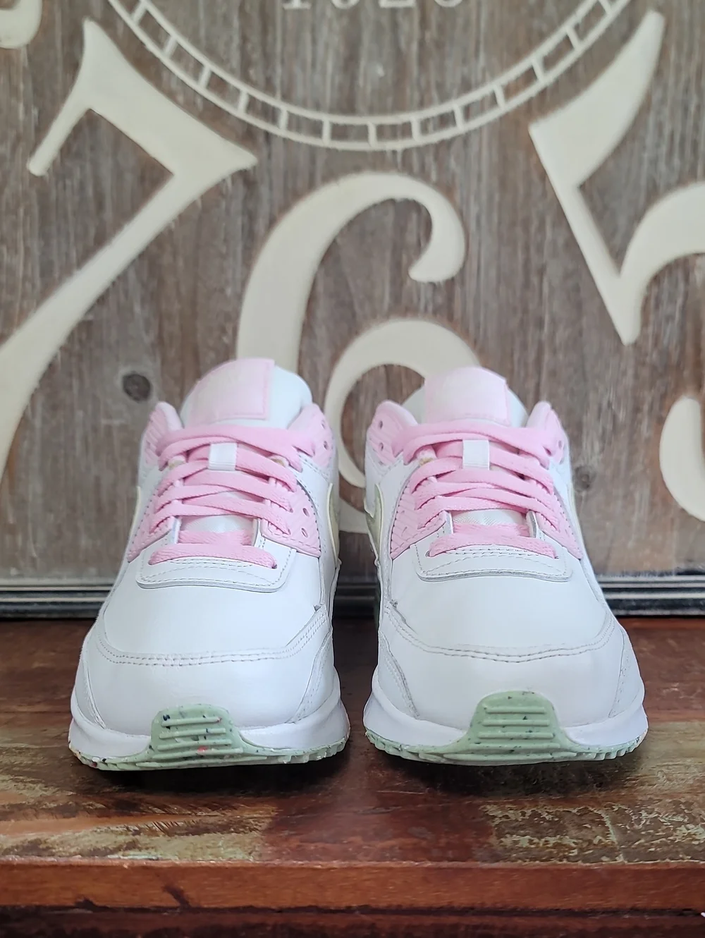 🔥 Nike Air Max 90 LTR Special Edition "Pink Foam/ Honeydew" Wmns 8, Like New - Picture 5 of 15
